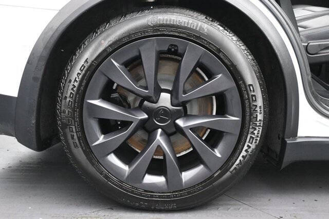 2023 Tesla Model X Standard Range