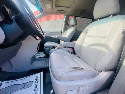 2017 Toyota Sienna