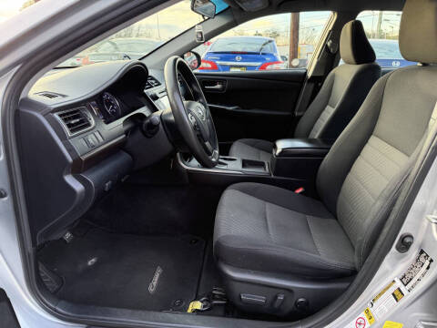 2016 Toyota Camry LE