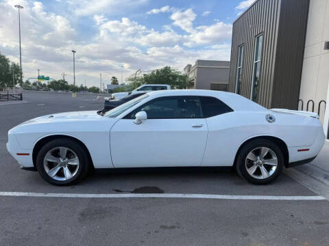 2021 Dodge Challenger SXT
