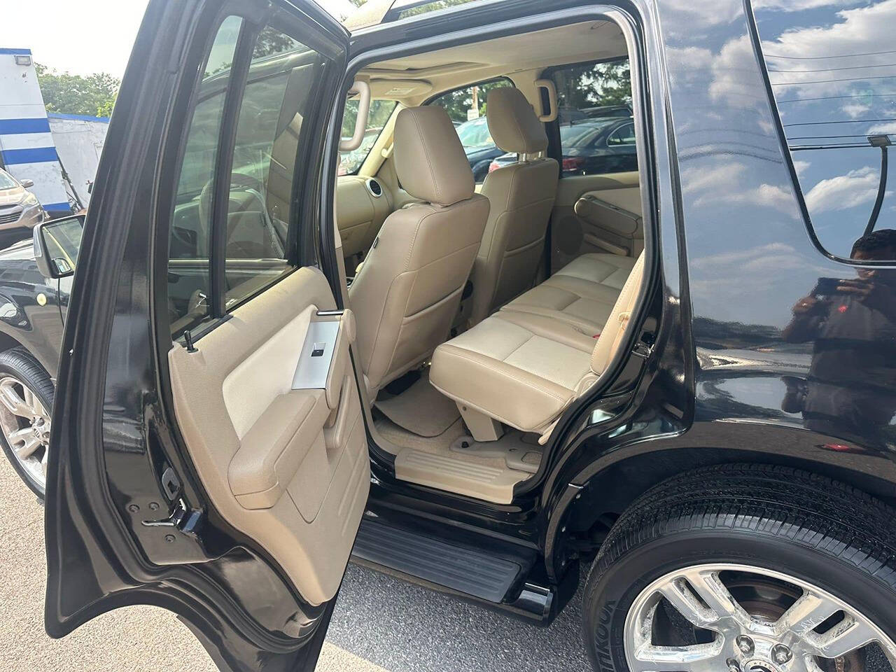 2009 Mercury Mountaineer for sale at Sams Auto Repair & Sales LLC in Harrisburg, PA