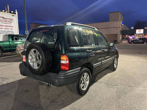 2004 Chevrolet Tracker