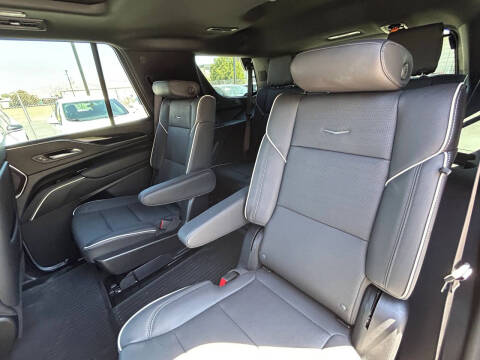 2023 Cadillac Escalade Sport