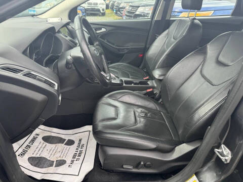 2017 Ford Focus Titanium