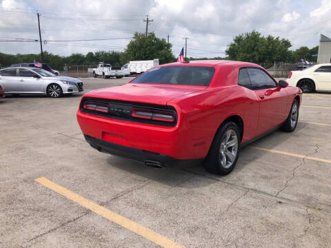 2015 Dodge Challenger SXT