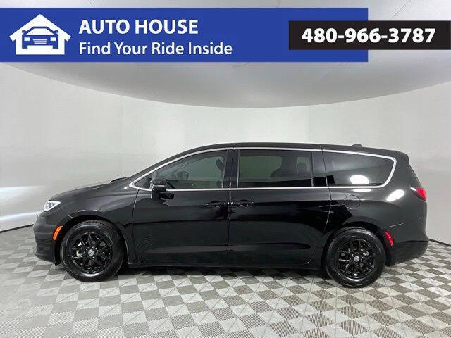 2024 Chrysler Pacifica Touring L