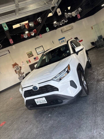2023 Toyota RAV4 Hybrid XLE