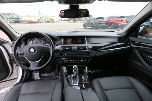 2016 BMW 5 Series 528i xDrive