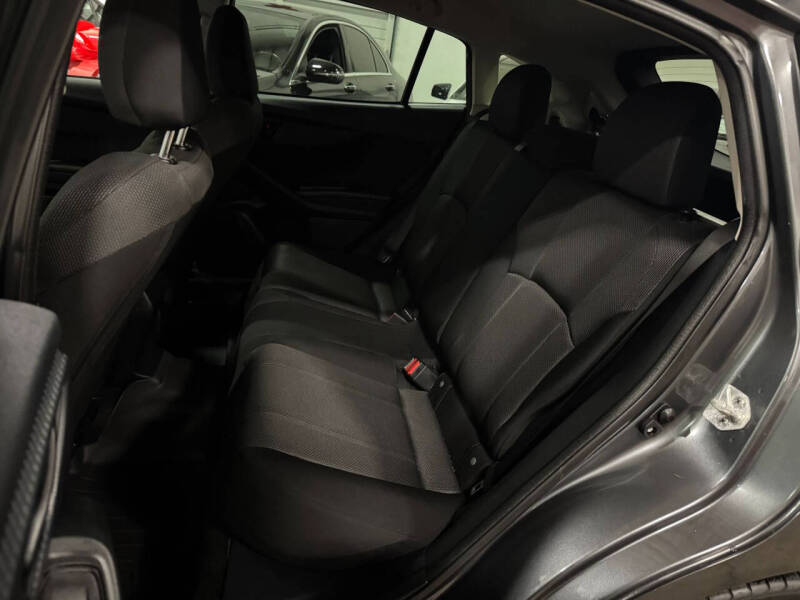 2019 Subaru Impreza 2.0i