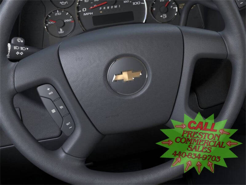 2025 Chevrolet Express 2500