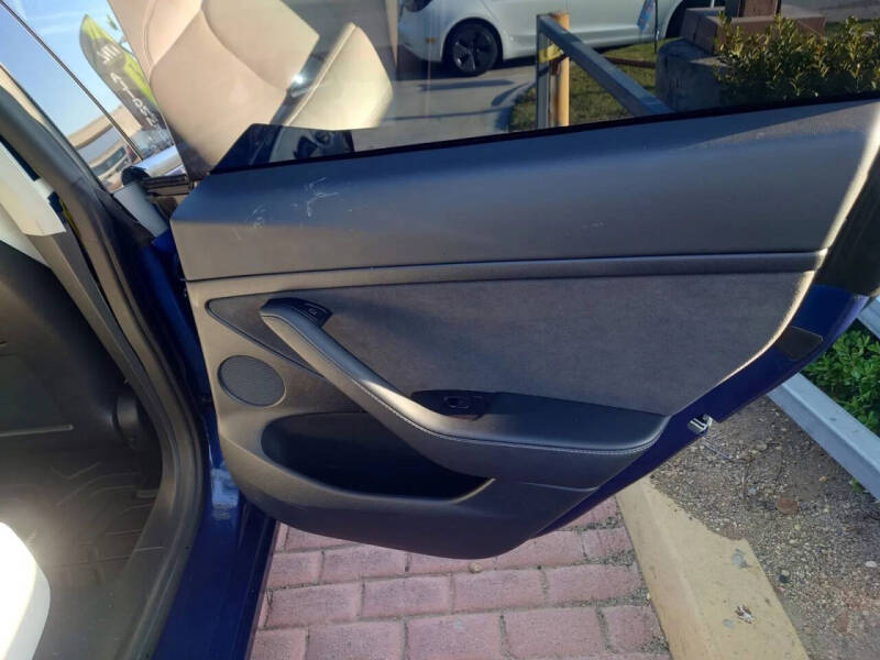 2021 Tesla Model 3 Long Range