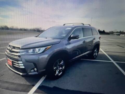 2018 Toyota Highlander for sale at The Car Buying Center in Saint Louis Park MN