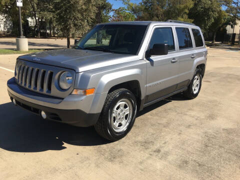 2016 Jeep Patriot for sale at Safe Trip Auto Sales in Dallas TX