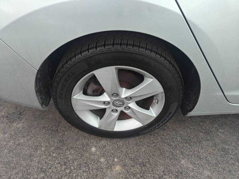 2012 Hyundai Elantra GLS