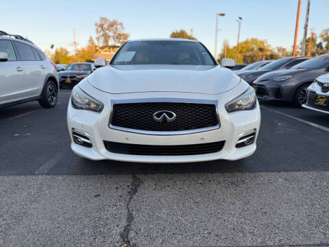 2017 Infiniti Q50 2.0T