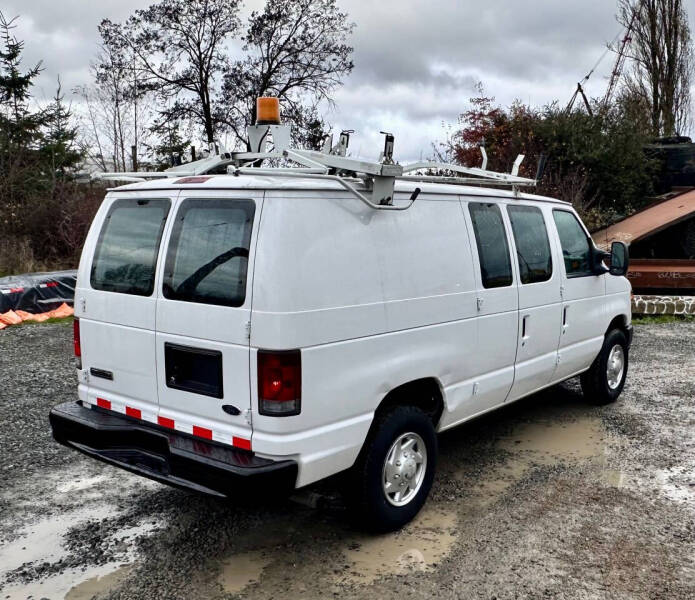 2010 Ford E-Series E-250