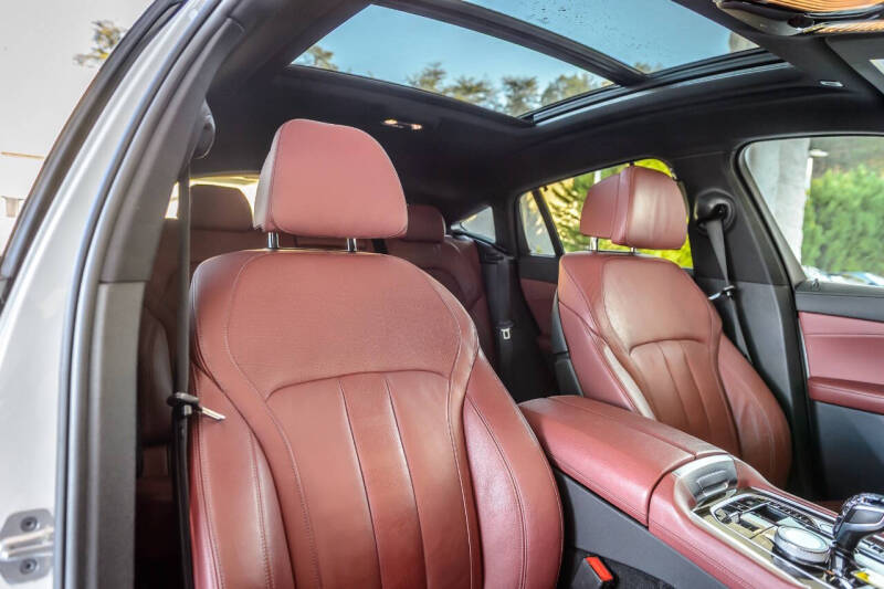 2021 BMW X6 xDrive40i