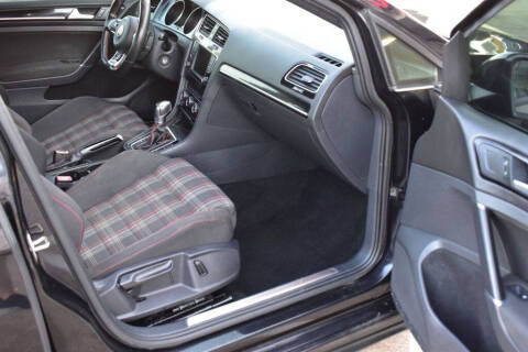 2017 Volkswagen Golf GTI S