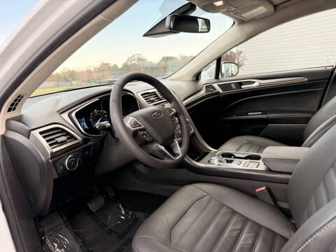 2017 Ford Fusion Hybrid SE