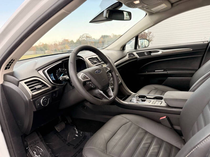 2018 Ford Fusion Hybrid SE