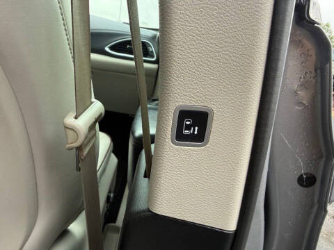 2017 Chrysler Pacifica Limited