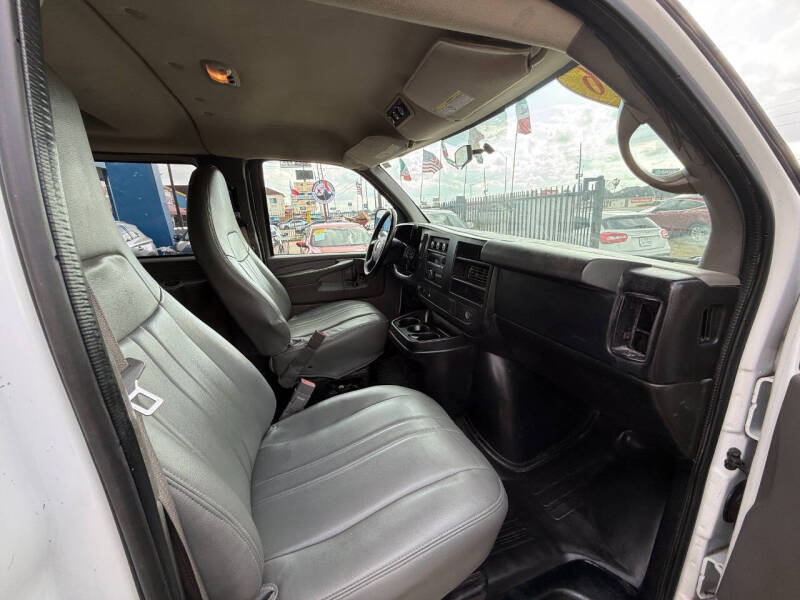 2015 Chevrolet Express LS 3500