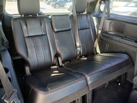 2013 Dodge Grand Caravan R/T