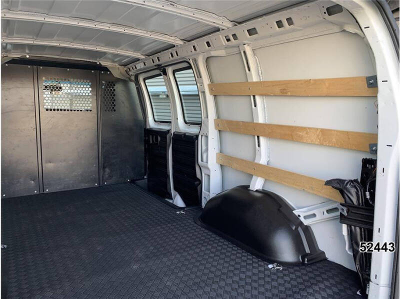 2024 GMC Savana 2500
