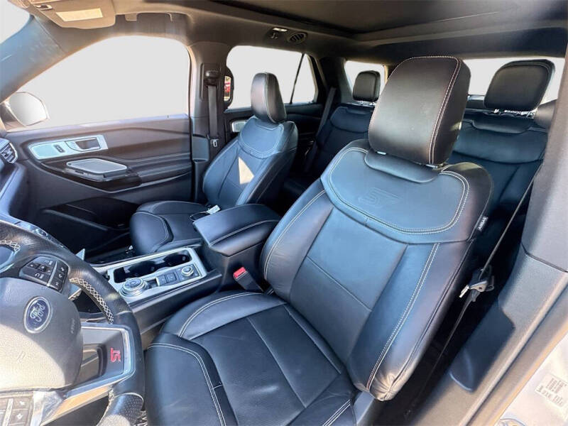 2022 Ford Explorer ST