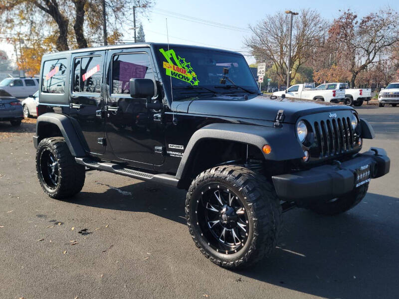 2017 Jeep Wrangler Unlimited Sport S photo 3