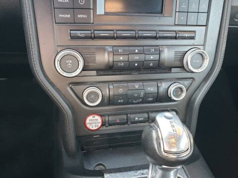 2016 Ford Mustang V6