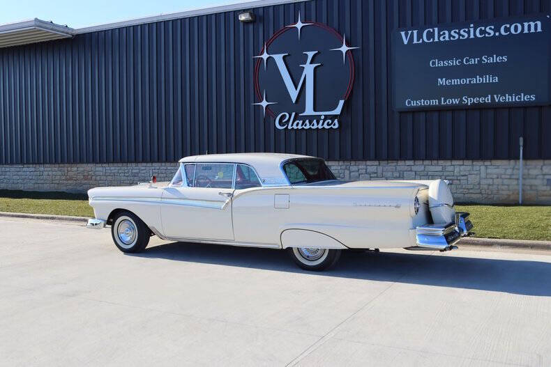 1957 Ford Fairlane
