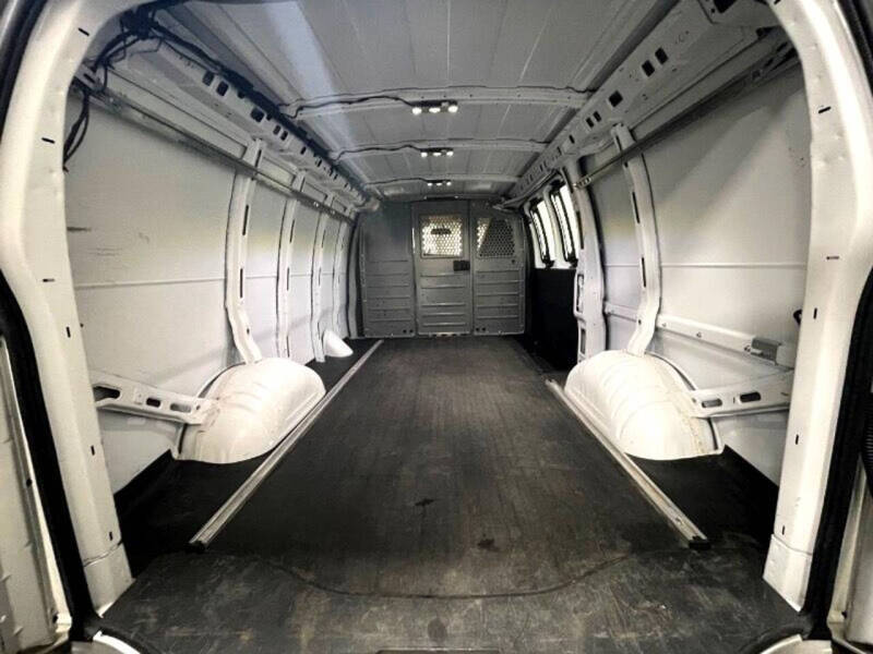 2020 GMC Savana 3500