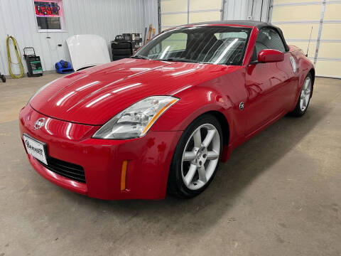 2004 Nissan 350Z for sale at Bennett Motors, Inc. in Mayfield KY