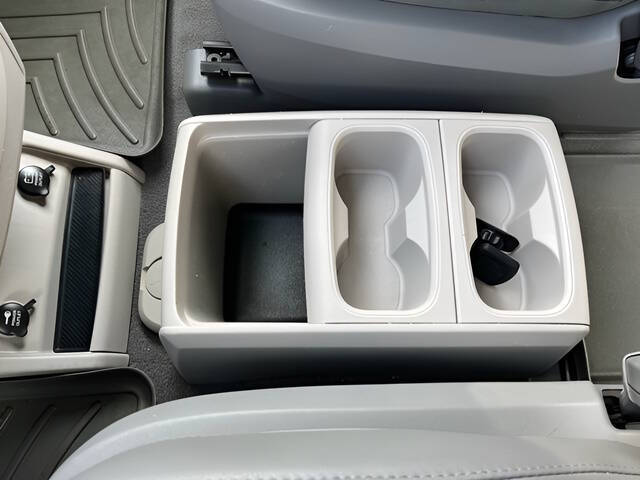 2013 Volkswagen Routan