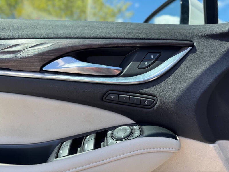 2022 Buick Enclave Avenir