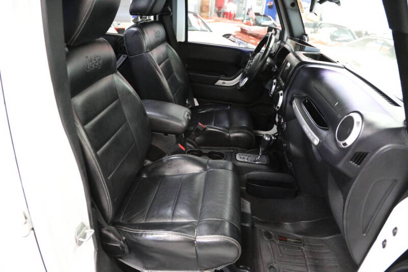 2012 Jeep Wrangler Unlimited Sahara