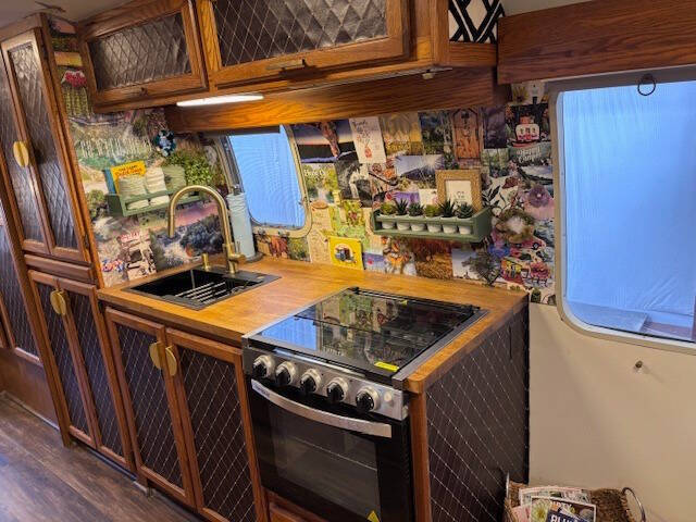 1987 Airstream Sovereign 29 Ft Bumper Pull