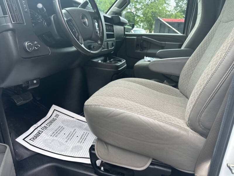 2021 GMC Savana 2500