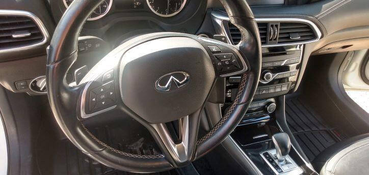 2017 Infiniti QX30
