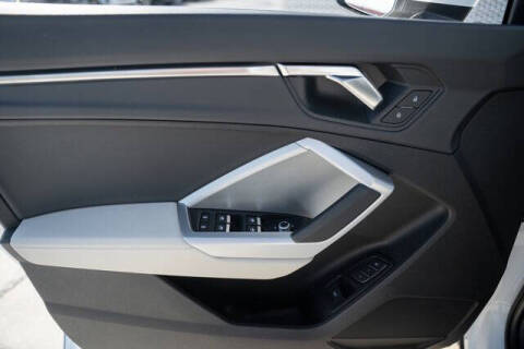 2025 Audi Q3 quattro S line Premium 45 TFSI