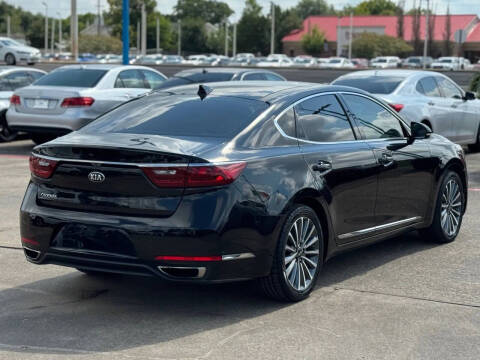 2017 Kia Cadenza Premium