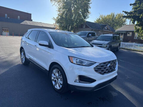 2022 Ford Edge Titanium