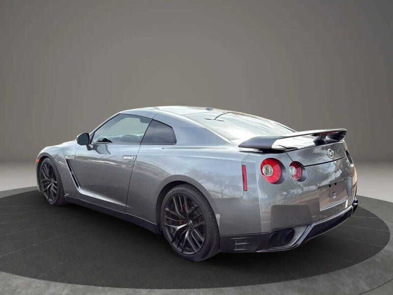 2012 Nissan GT-R Black Edition