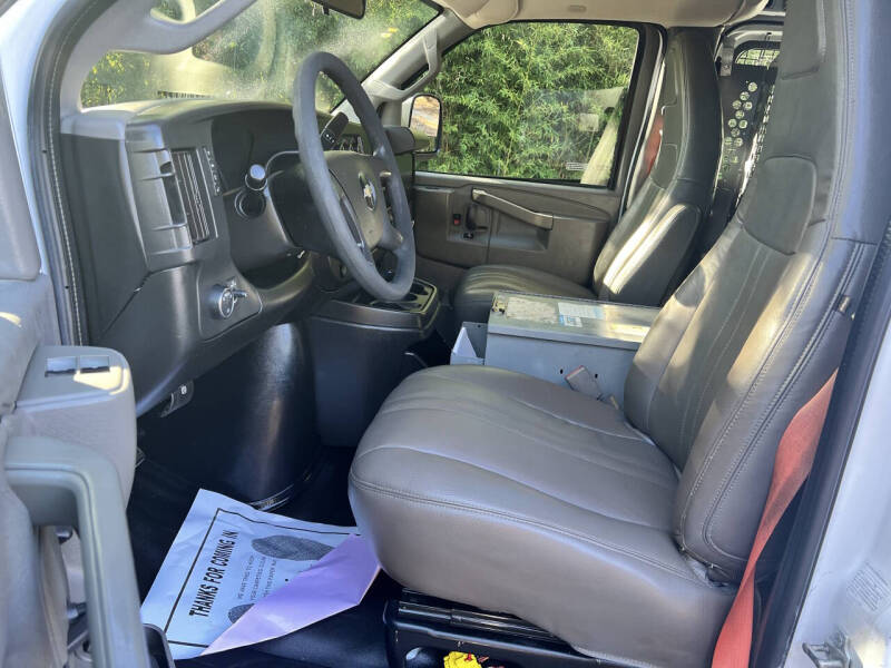 2017 Chevrolet Express 2500