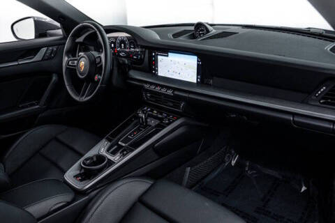 2025 Porsche 911 Carrera