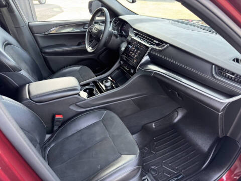 2023 Jeep Grand Cherokee Altitude