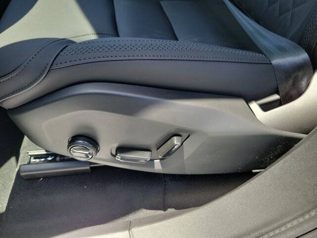 2026 Volvo XC90 B5 Core