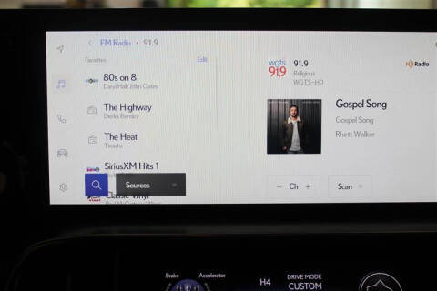 2025 Lexus LX 700h F SPORT Handling