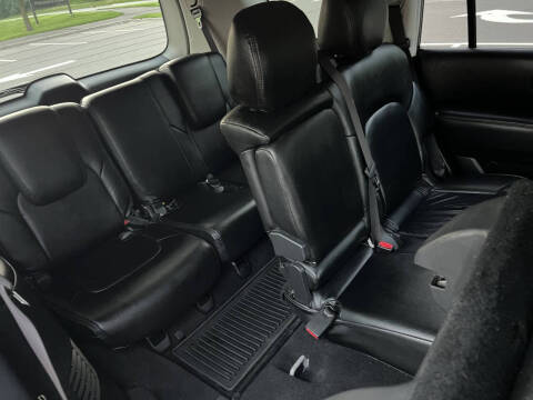 2017 Nissan Armada SV